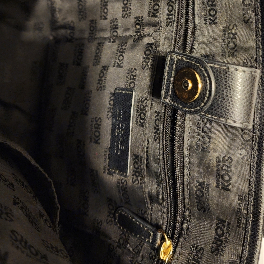 Michael Kors purse handbag - Picture 6 of 9